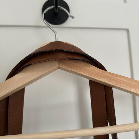 Michael Kors Tan Gold Hobo Bag with Relaxed Shape.  Some Pen Marks Inside. - Picture 4 of 12